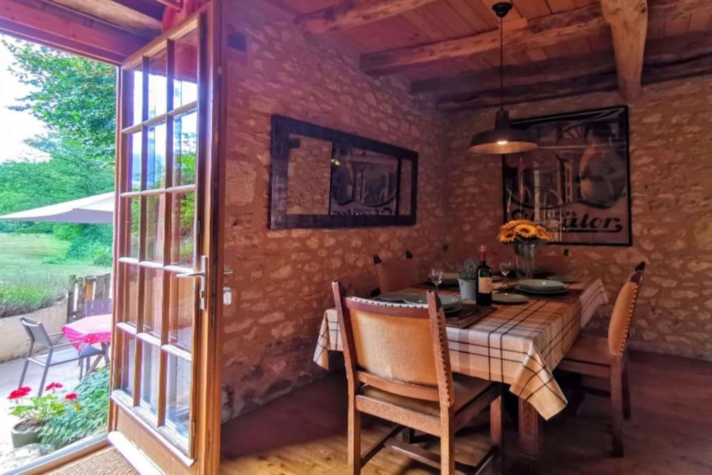 Villa La Forge, Le Banquet Aux Eyzies Les Eyzies Esterno foto